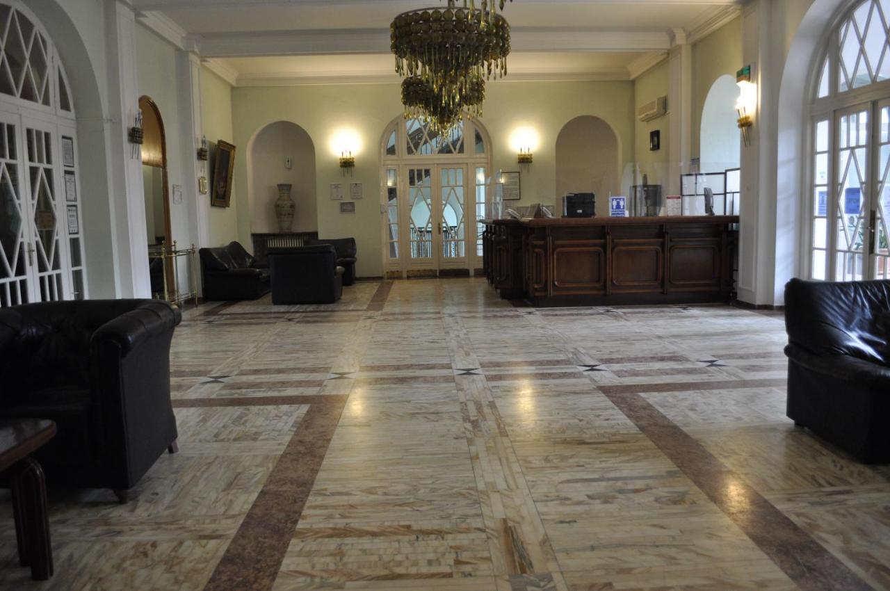 Hotel Triumf Бухарест Екстер'єр фото